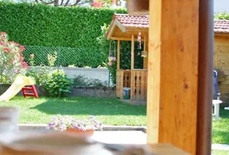 Giusi Garten- & Balkon-ferienwohnung Apartment